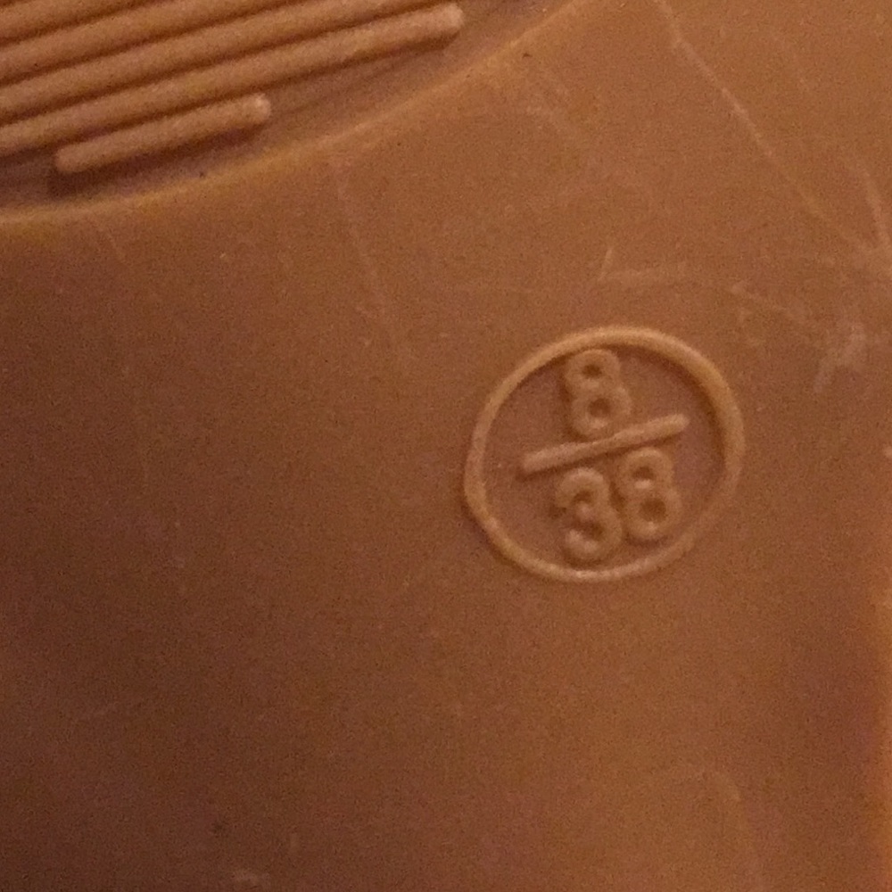 heels - Picture 3 of 3